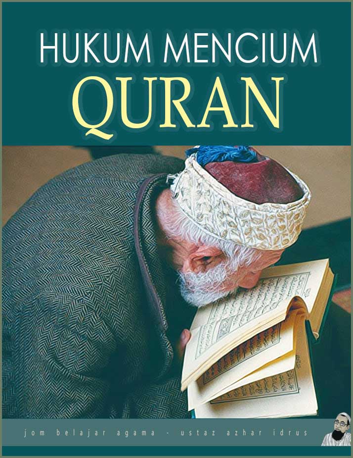 Hukum Cium Quran