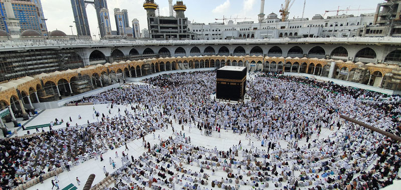 Kaabah dan jemaah di Masjidil Haram, Makkah