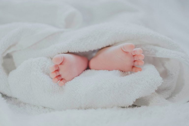 Nifas Wanita Bersalin Pembedahan