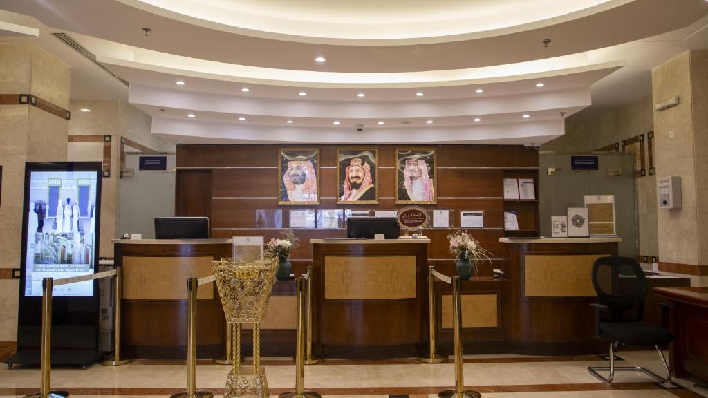 nozul front desk