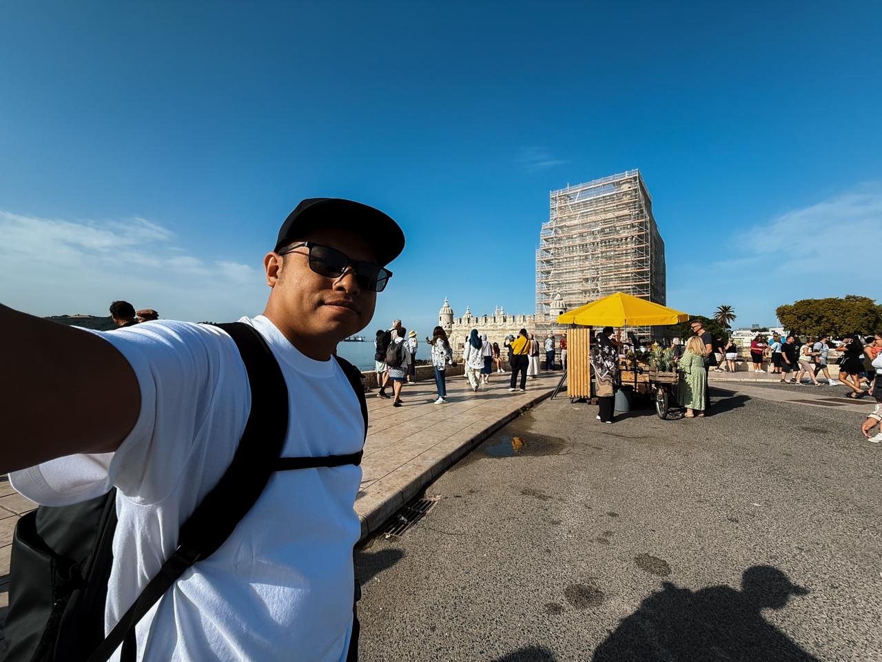 Kawasan sekitar Torre de Belém (Belém Tower)