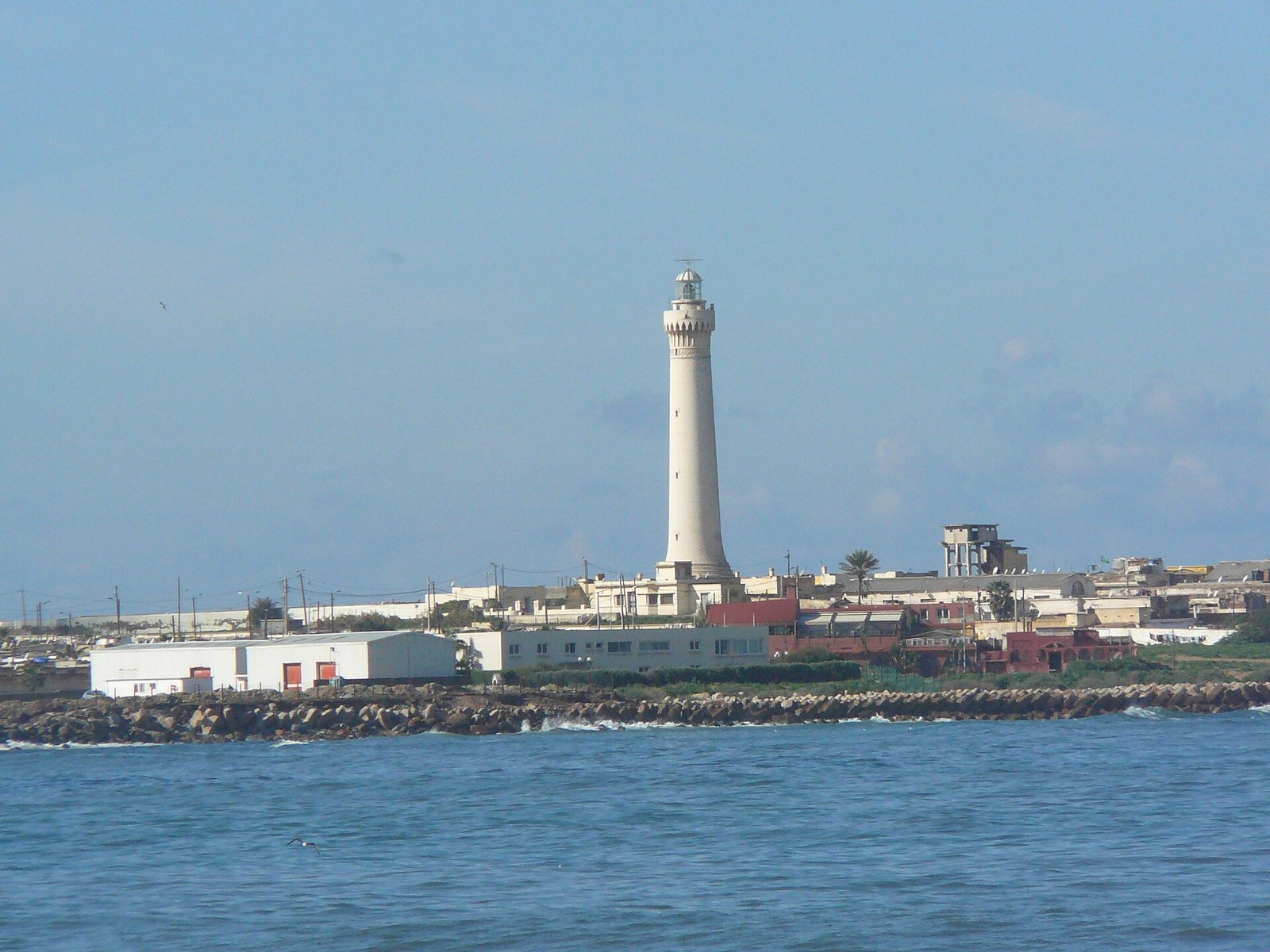 Rumah api El Hank di pesisir barat Casablanca
