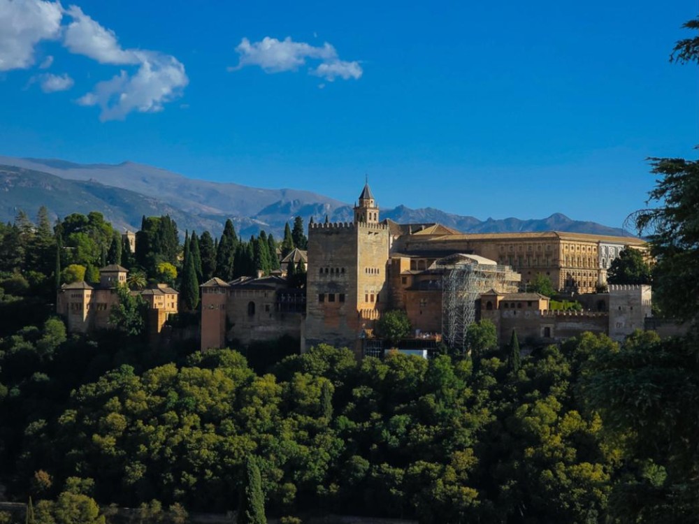 Alhambra dilihat dari Albaicín, Granada