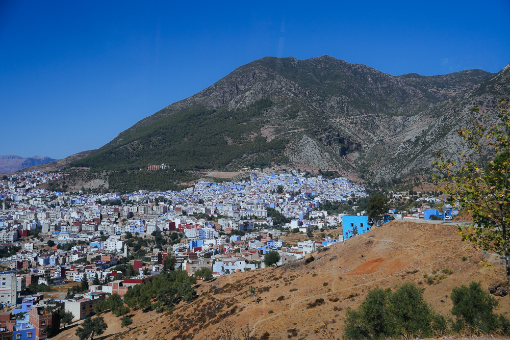Chefchaouen Morocco, panorama Kota Biru di kaki Banjaran Rif