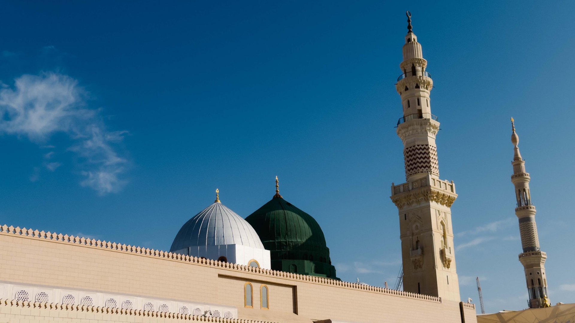 Kubah Hijau Masjid Nabawi yang menaungi bilik Saidatina Aisyah RA dan makam Rasulullah SAW