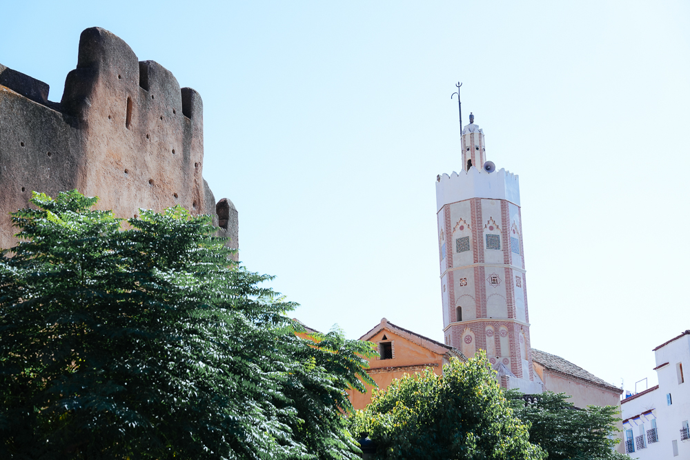 Menara Kasbah dan menara segi lapan Masjid Besar Chefchaouen