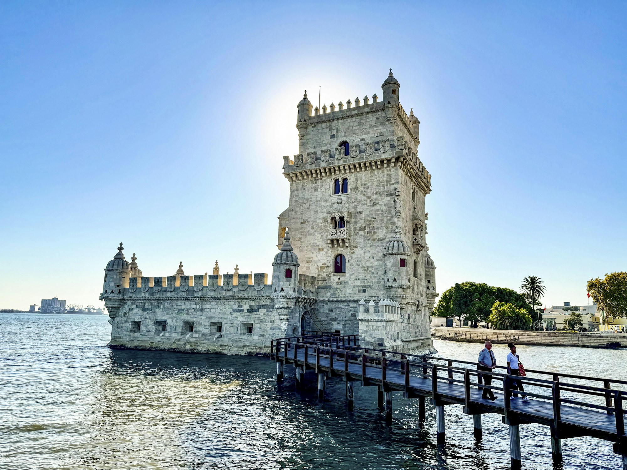 Menara Belém di tebing Sungai Tagus, Lisbon selepas kerja pemuliharaan