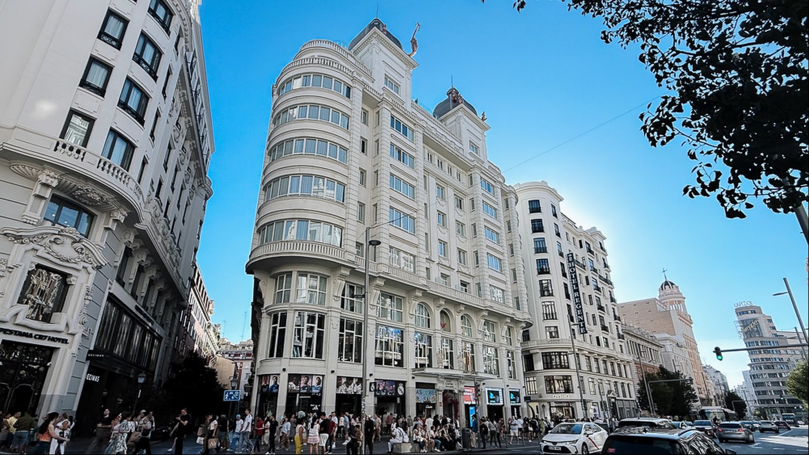 Madrid Sepanyol, deretan bangunan klasik di sepanjang Gran Vía