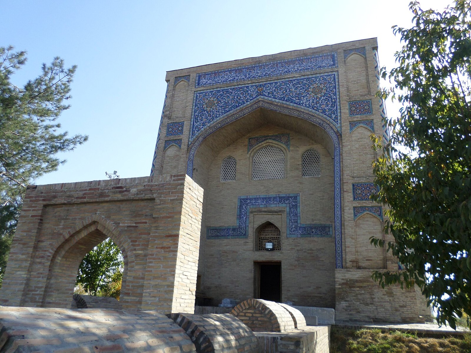 Makam al-Qaffal al-Shashi di Tashkent