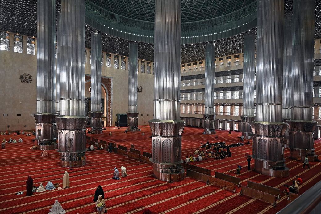 Dewan solat Masjid Istiqlal, Jakarta