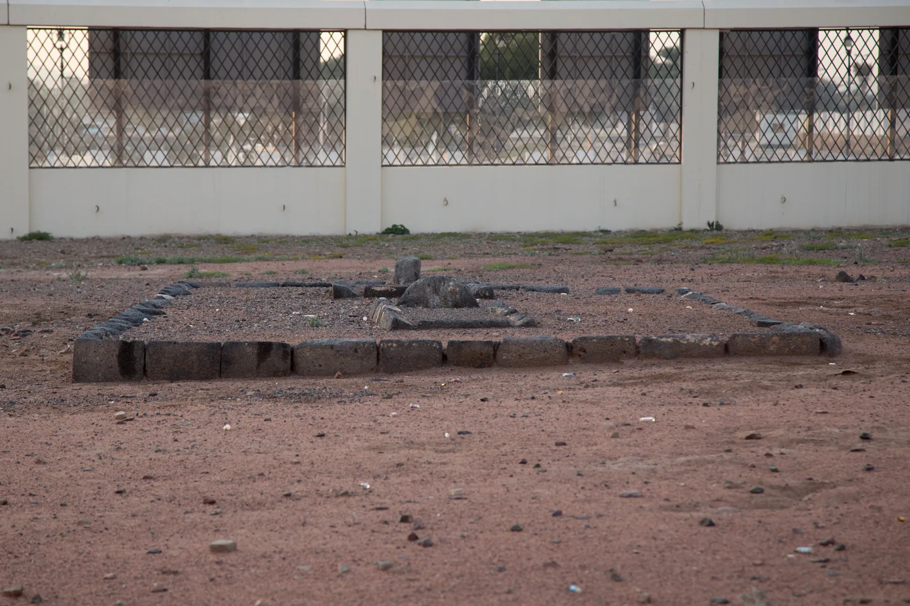 Kawasan berpagar Makam Syuhada Uhud