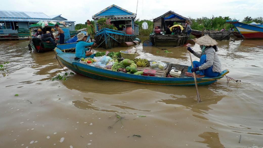Perkampungan terapung Tasik Tonle Sap