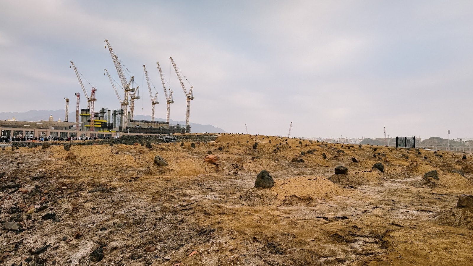 Kawasan perkuburan Baqi di Madinah yang menempatkan makam ramai sahabat Rasulullah SAW