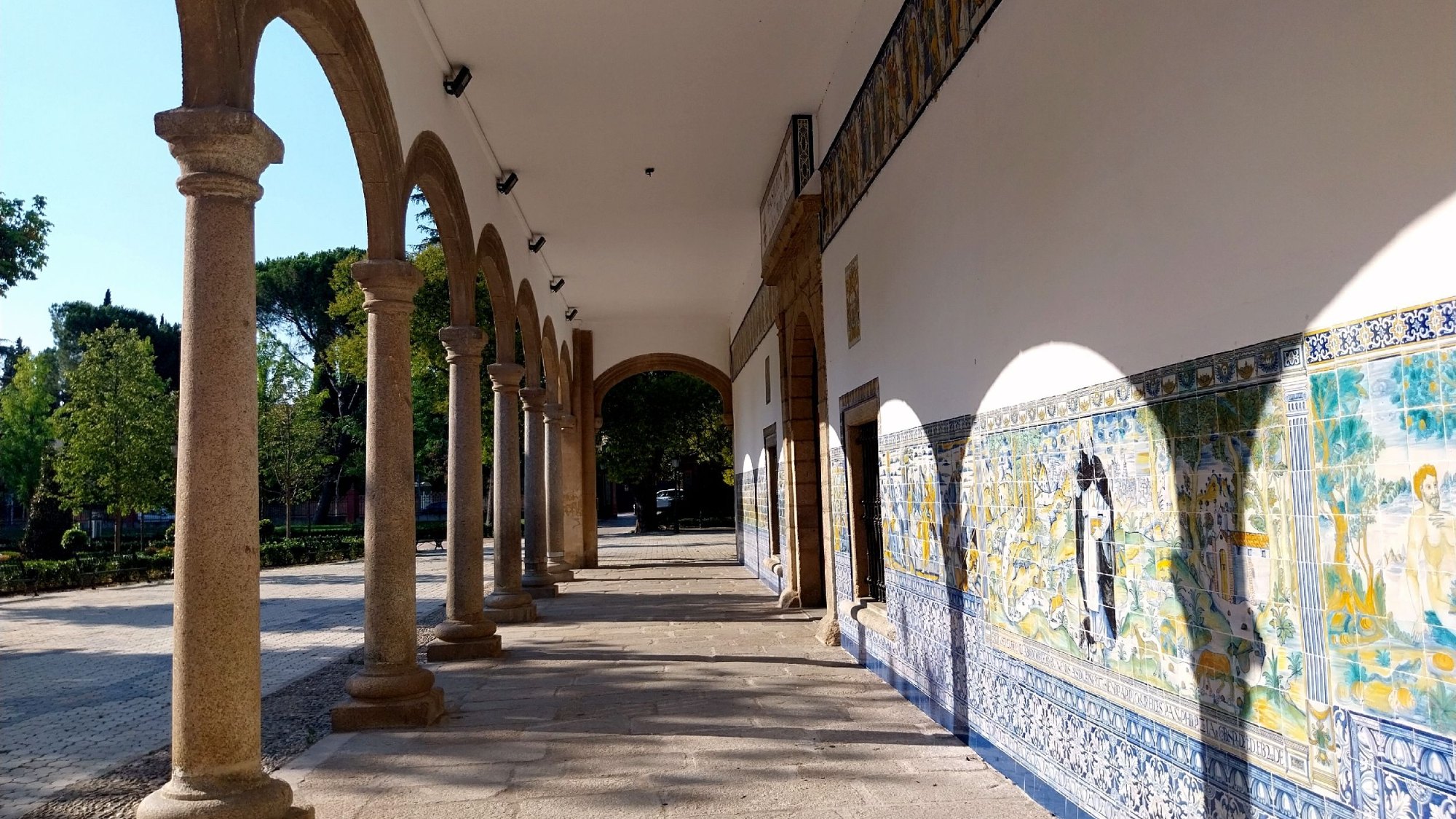 Serambi berjubin di Basílica de Nuestra Señora del Prado, Talavera