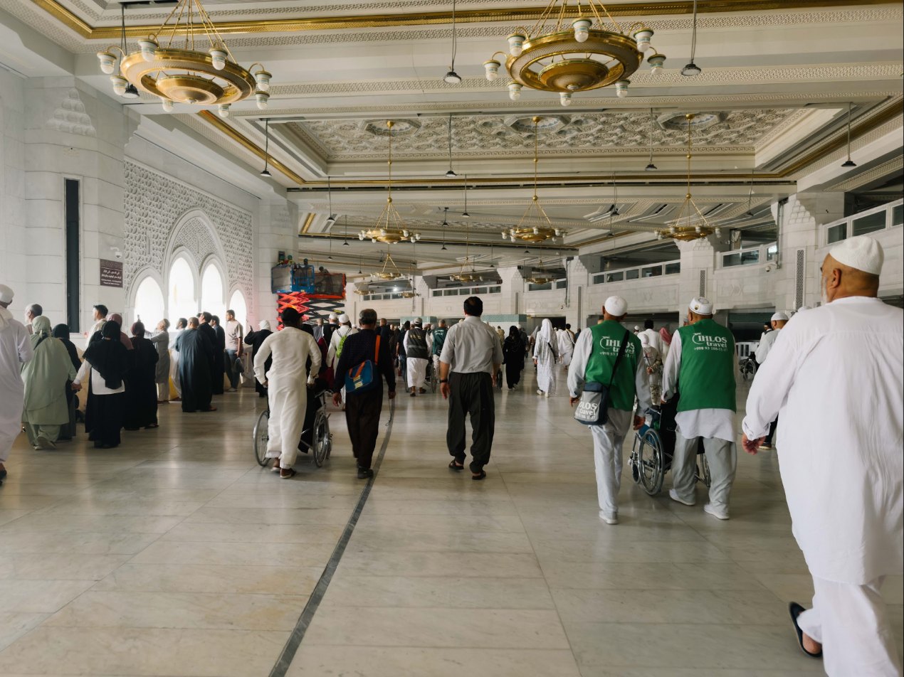 Laluan jemaah di dalam Masjidil Haram